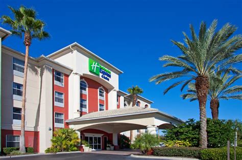 HOLIDAY INN EXPRESS & SUITES ORLANDO INTERNATIONAL AIRPORT - 56 Photos ...