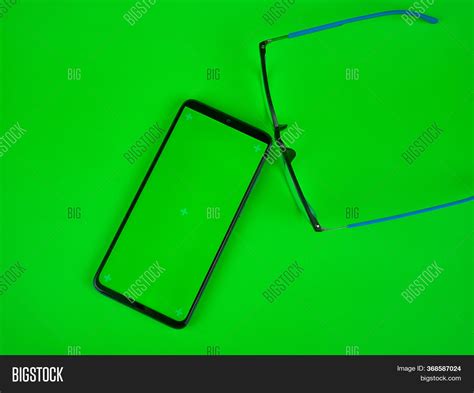 Mobile Phone Vertical Image & Photo (Free Trial) | Bigstock