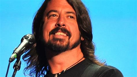 Dave Grohl Drumming on New Queens of the Stone Age Album - Rolling Stone