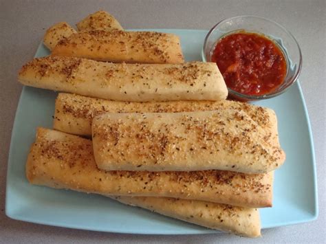 Breadsticks - Pizza Hut Style Recipe - Food.com