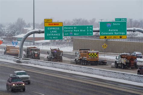 Colorado weather: Winter storm dusts Denver with snow, slows Monday ...