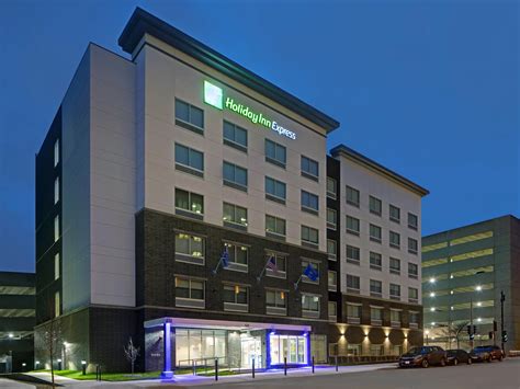 Holiday Inn Express Milwaukee Downtown Hotel by IHG