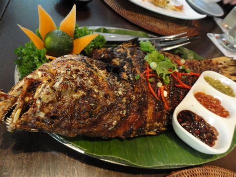 Ikan Bakar Ala Jimbaran Bali | Restoran Laut Jawa