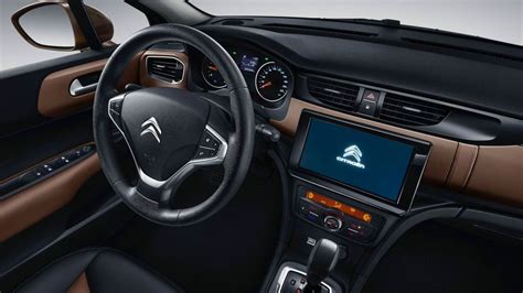 Nuevo interior para el Citroën C4 Lounge en China | Parabrisas