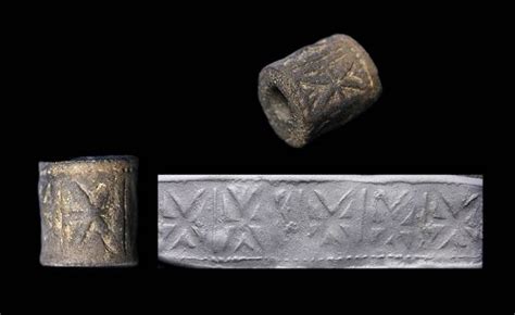 Thick Uruk period cylinder seal, Mesopotamia, 4th. mill. BC (item #1477026)