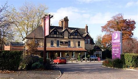 Premier Inn Gravesend, Gravesend, England - A premier Inn with bookable ...