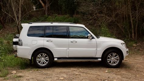 2021 Mitsubishi Pajero GLS Review | DiscoverAuto