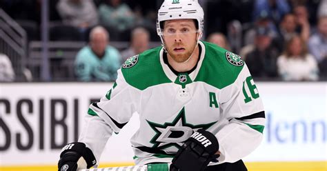 Joe Pavelski injury update: Stars center exits vs. Wild after massive ...