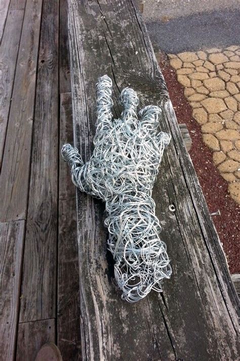 40 Extraordinary Line And Wire Sculptures - Bored Art