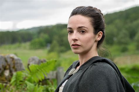 31 *NEW* HQ Stills From the Second Part of Outlander Season 1 ...