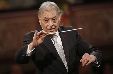 One of the world's best conductors - Beautiful pictures from the traditional New... - Classic FM