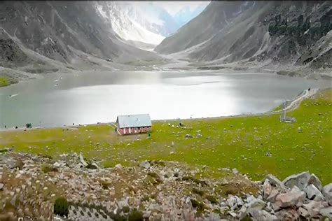 Jheel Saif ul Malook Story: Everything You Need to Know About Stunning ...