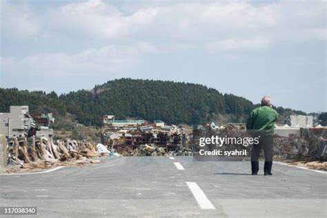 23,927 Tohoku Earthquake And Tsunami Stock Photos, High-Res Pictures ...