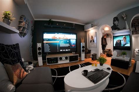 LT-RealEstate: How To Set Up a Home Theater System Like a Pro