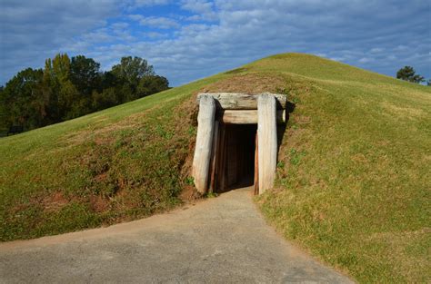 Ocmulgee Mounds National Historical Park (Macon, GA) - Nomadic Niko