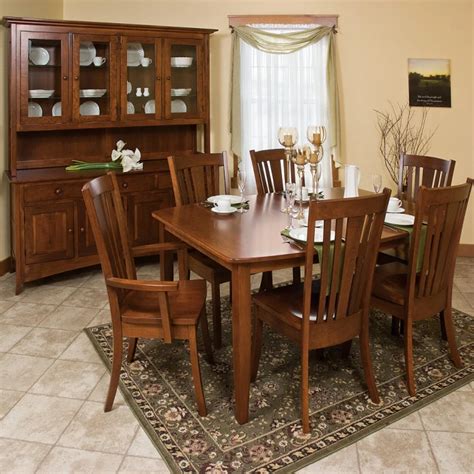 Madison Amish Dining Room Set - Amish Dining Table Set | Cabinfield Fine Furniture