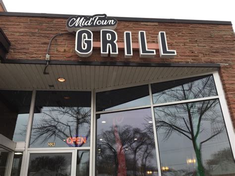 MidTown Grill » Urban Milwaukee