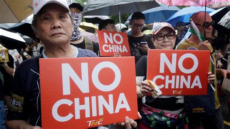 Taiwan says war with China 'absolutely' not an option, but bolstering ...