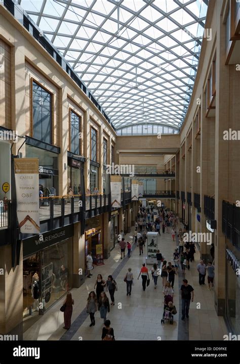 Lion Yard shopping centre Cambridge England Stock Photo - Alamy