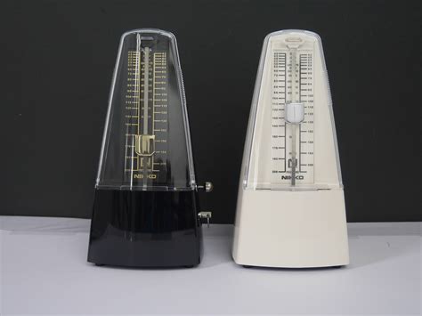 What Is a Metronome: What You Need To Know - The Singer's Corner