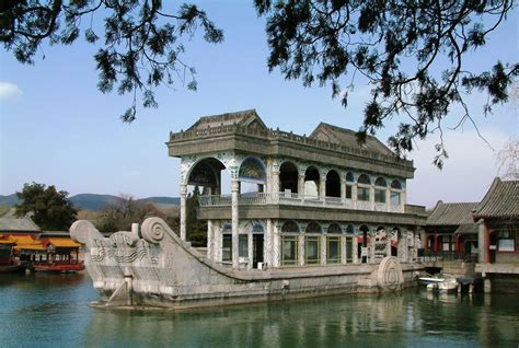 Magnificent Chinese Garden Art in The Summer Palace, Beijing, China ...