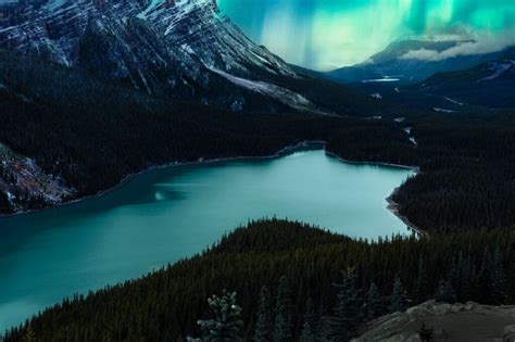 Northern Lights in Banff: how to see aurora borealis