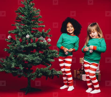 Kids celebrating christmas stock photo (157680) - YouWorkForThem