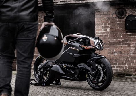 $120,000 ultra-premium Arc Vector electric motorcycle to begin deliveries