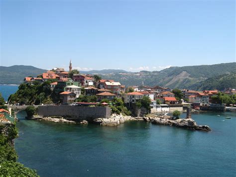 File:Amasra, Bartın, Turkey.jpg - Wikimedia Commons