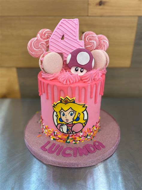 Princess Peach Cake | Super mario birthday party, Mario birthday cake ...