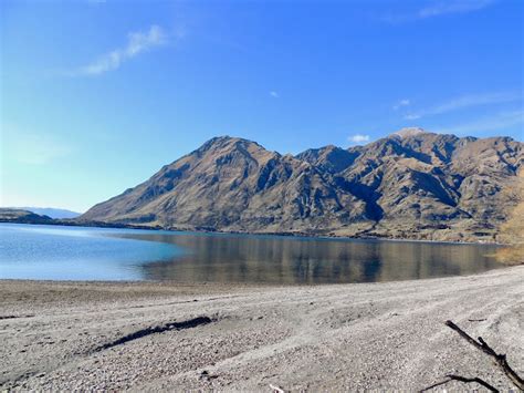 THE ROAD TAKEN : Walking Lake Wanaka