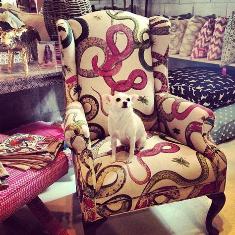 LOVE this fabric! Anyone know its source? | Patterned chair, Fabric, Chair