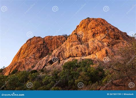 Castle Hill Mountain at Dawn and Sunrise in Townsville, Far North ...