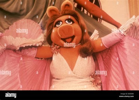 The muppet movie 1979 miss piggy hi-res stock photography and images ...