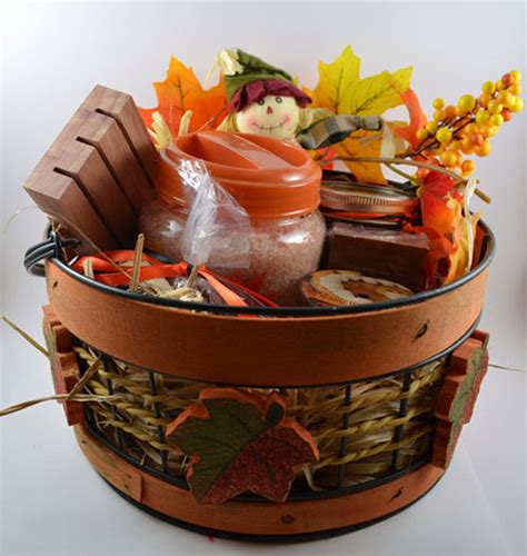 Best 21 Homemade Thanksgiving Gift Basket Ideas - Home Inspiration and Ideas | DIY Crafts ...