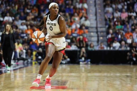 Photos of Notre Dame alumnus Jackie Young in the WNBA Finals | Flipboard