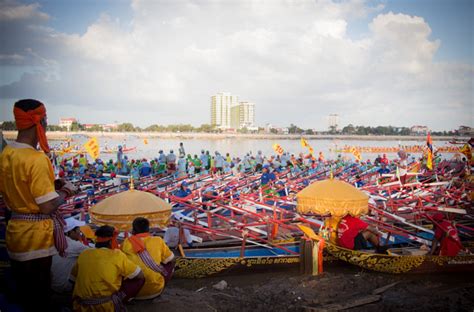 Water Festival or Bon Om Touk 2024 in Cambodia - Rove.me