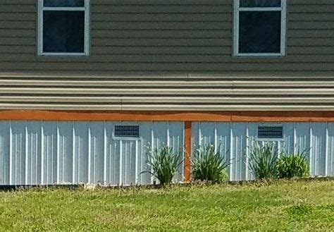 FHA-compliant and non-compliant mobile home skirting and bracing