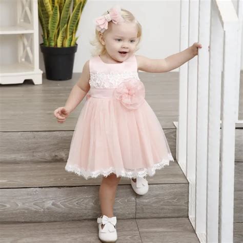 Dress Of Little Girl | domain-server-study.com