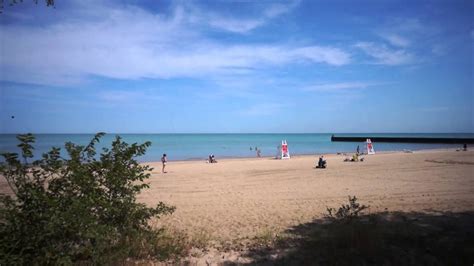 Evanston IL Lake Front at South Blvd Beach - YouTube