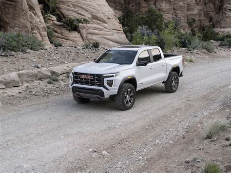 2 Great 2023 GMC Canyon Alternatives That Aren't a Chevy Colorado