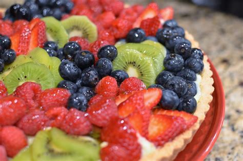 Mixed Berry Fruit Tart — ButterYum — a tasty little food blog