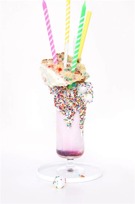 » Four CRAZY Awesome Milkshake Recipes!