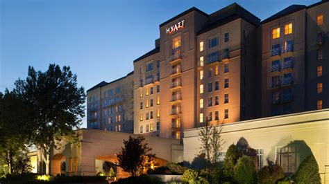 Hotel Review: Hyatt Regency Long Island - Points Miles & Martinis