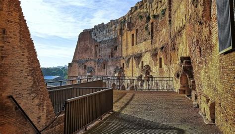 Colosseum Virtual Tour - Through Eternity Tours