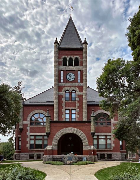 college – Buildings of New England