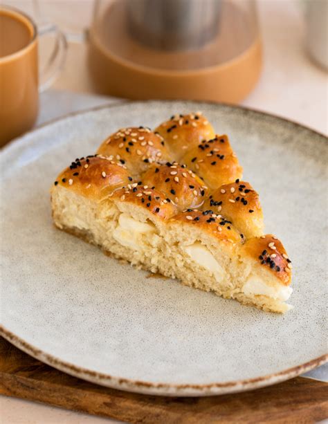 Yemeni Honeycomb Bread | Gimme Delicious