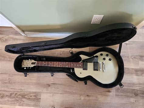 Gibson Les Paul Lite w/ Gibson hardshell case and Gibson soft | Reverb