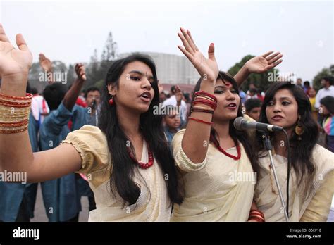 Dhaka,Bangladesh 31th March 2013; Thousands of Christians including ...