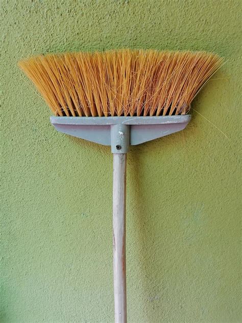 19 Different Types of Brooms (Uses, Materials, Broom Bristles) Explained with Photos - Homenish